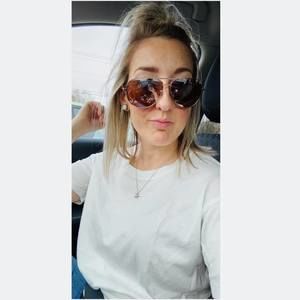 Meet your Posher, Meaghan